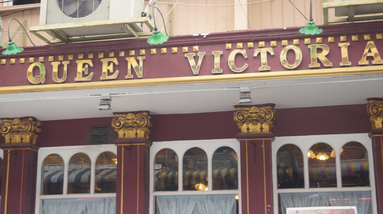 Queen Victoria Inn Pattaya Exterior photo